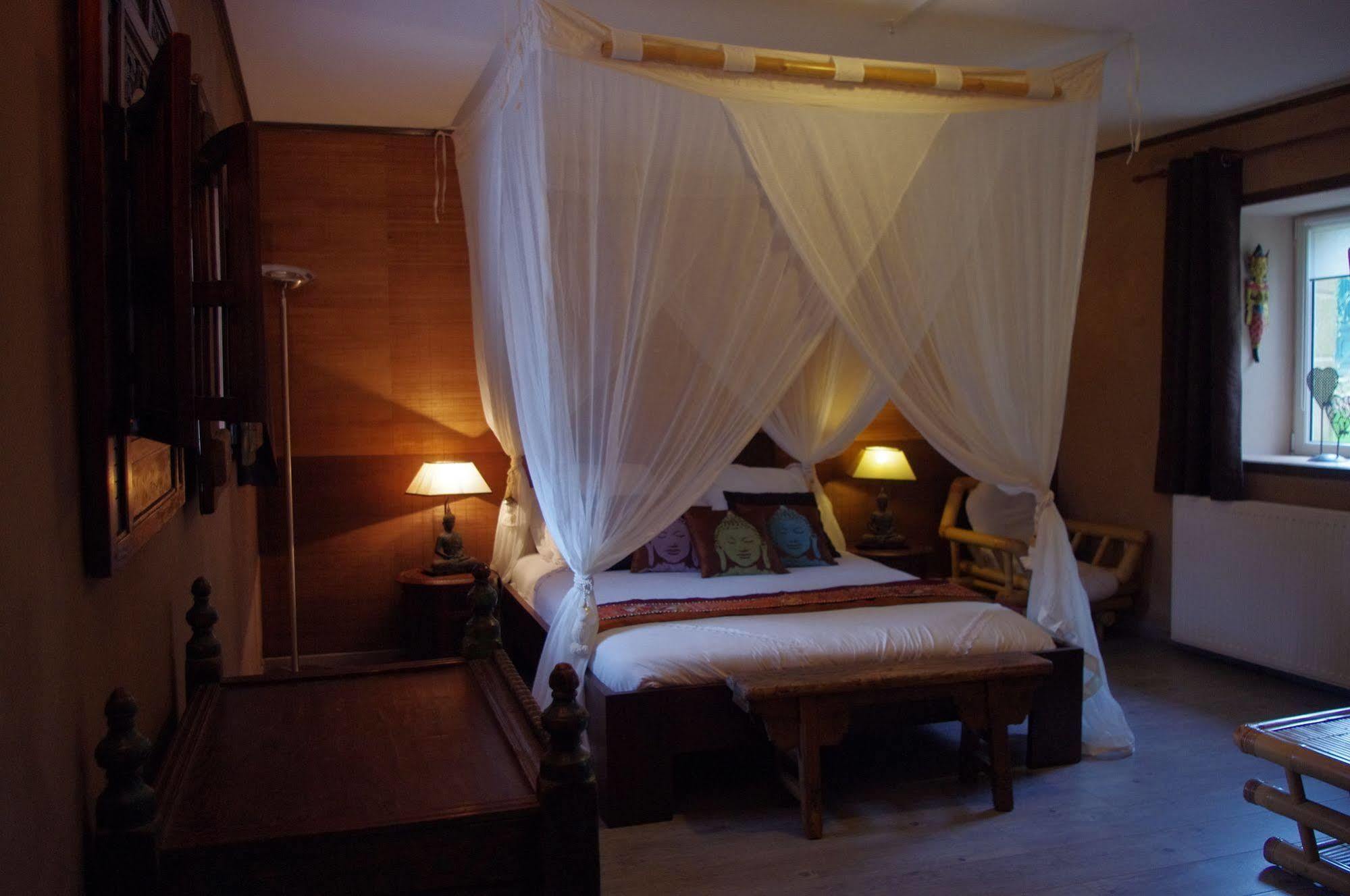 Bed and Breakfast Le Domaine de Saint-Thomin à Nostang Extérieur photo