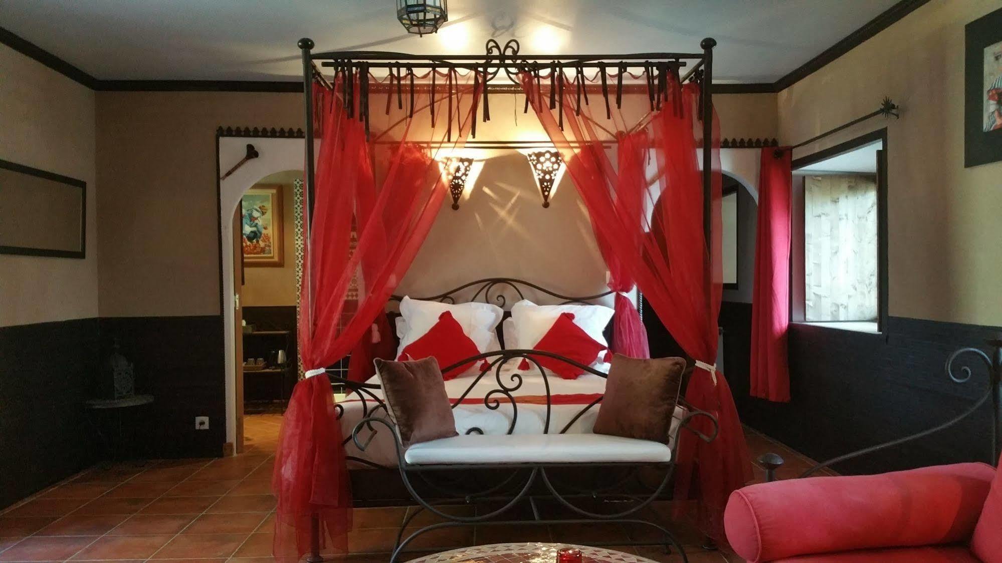 Bed and Breakfast Le Domaine de Saint-Thomin à Nostang Extérieur photo